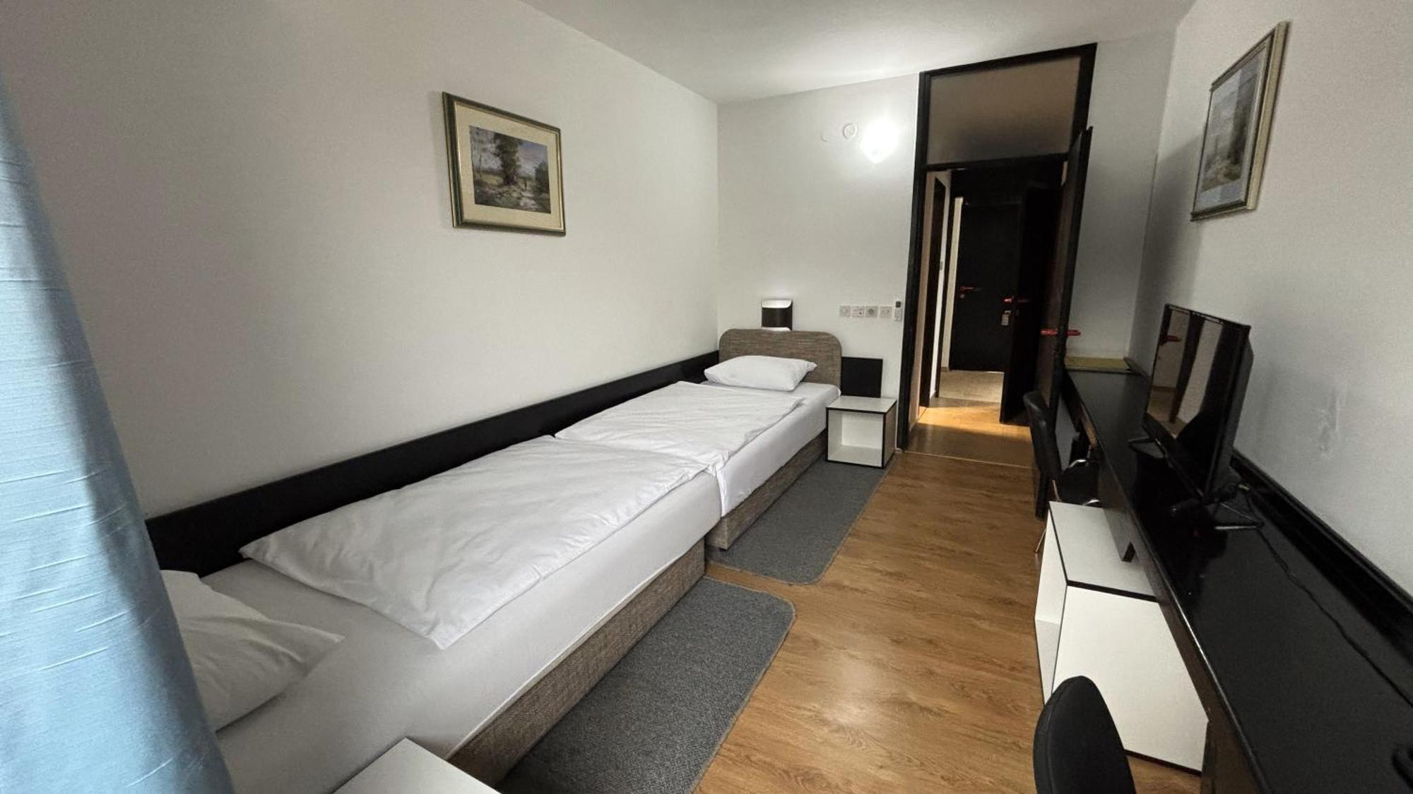 Hotel Park Nasice Ngoại thất bức ảnh