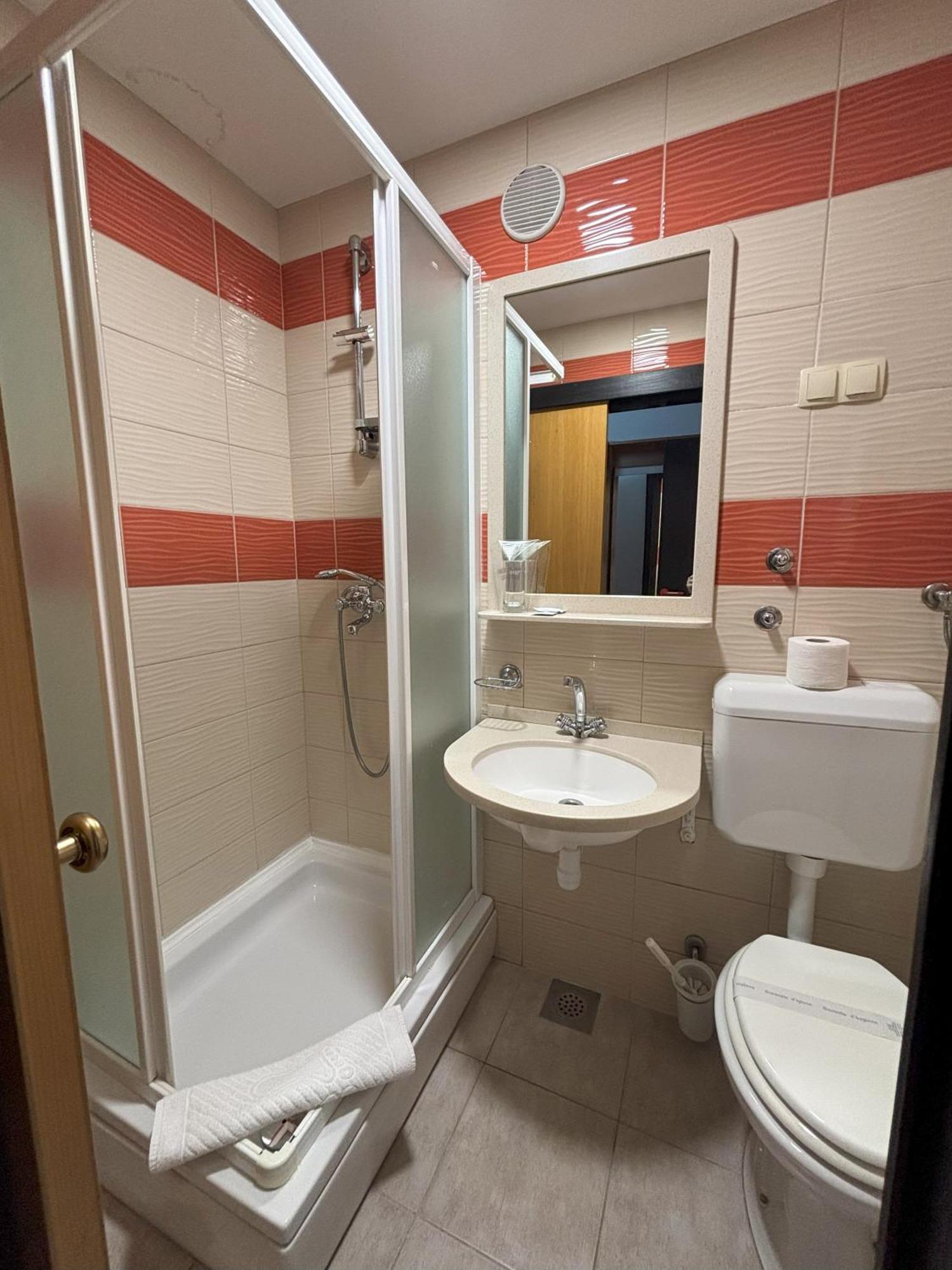 Hotel Park Nasice Ngoại thất bức ảnh