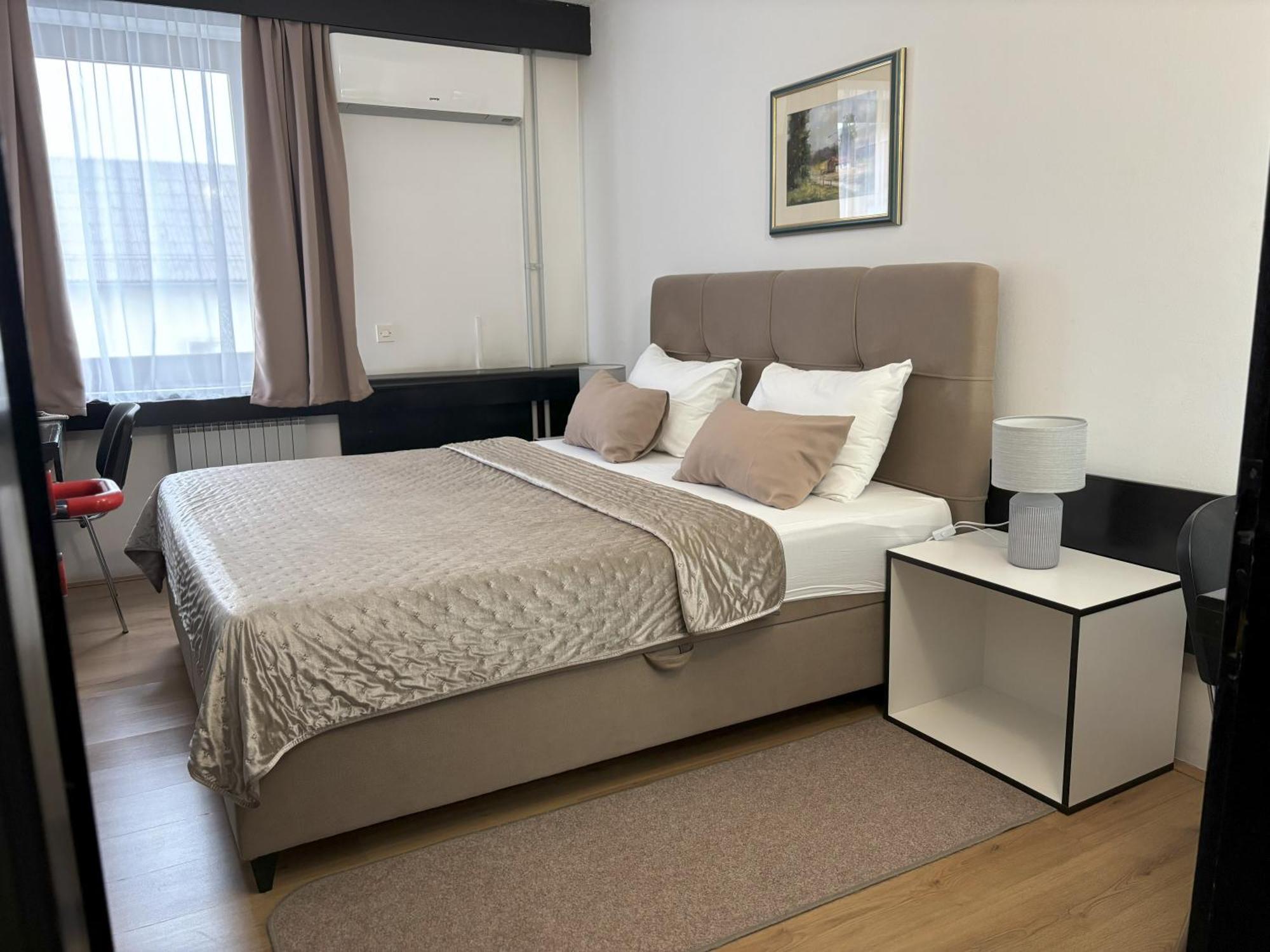 Hotel Park Nasice Ngoại thất bức ảnh